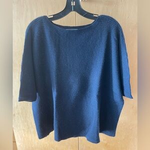 Vince navy cashmere 3/4 sleeve sweater. Lightweight with stripe ridge pattern.
